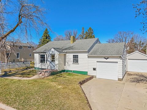 Photo of 525 3rd St SE St, Perham, MN 56573 (MLS # 7053412)
