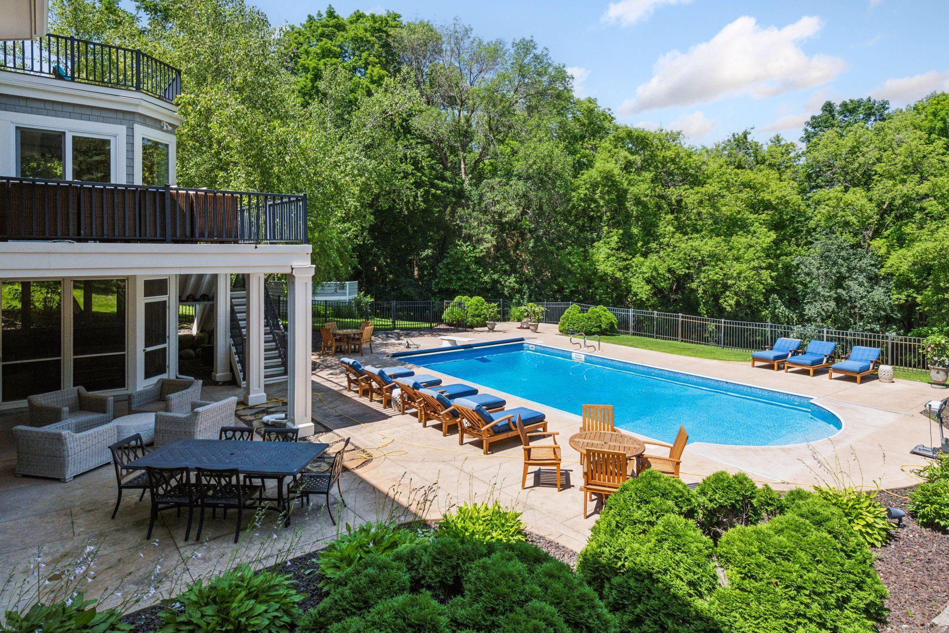 20270 Excelsior Boulevard