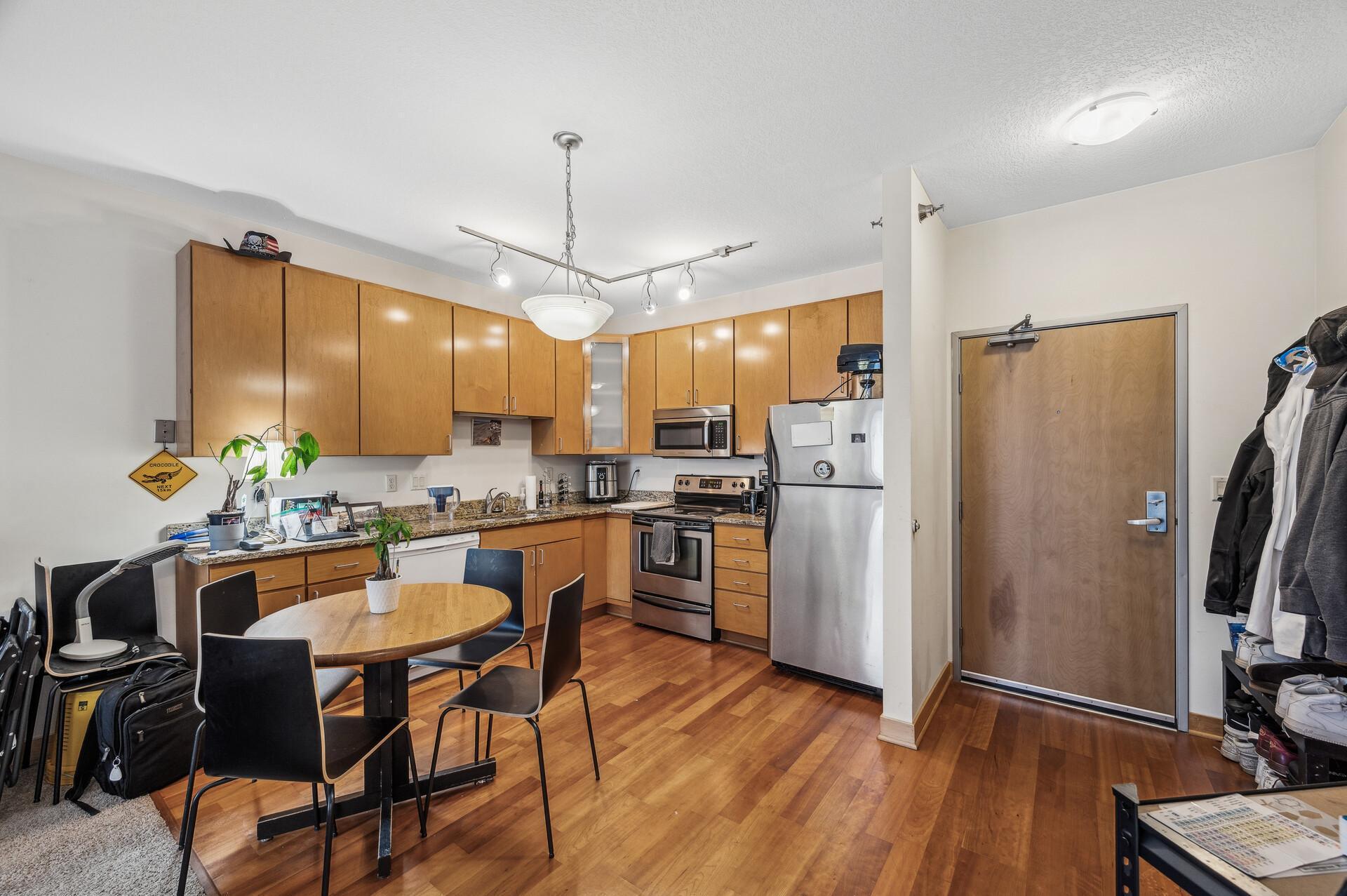 2600 University Avenue SE 106