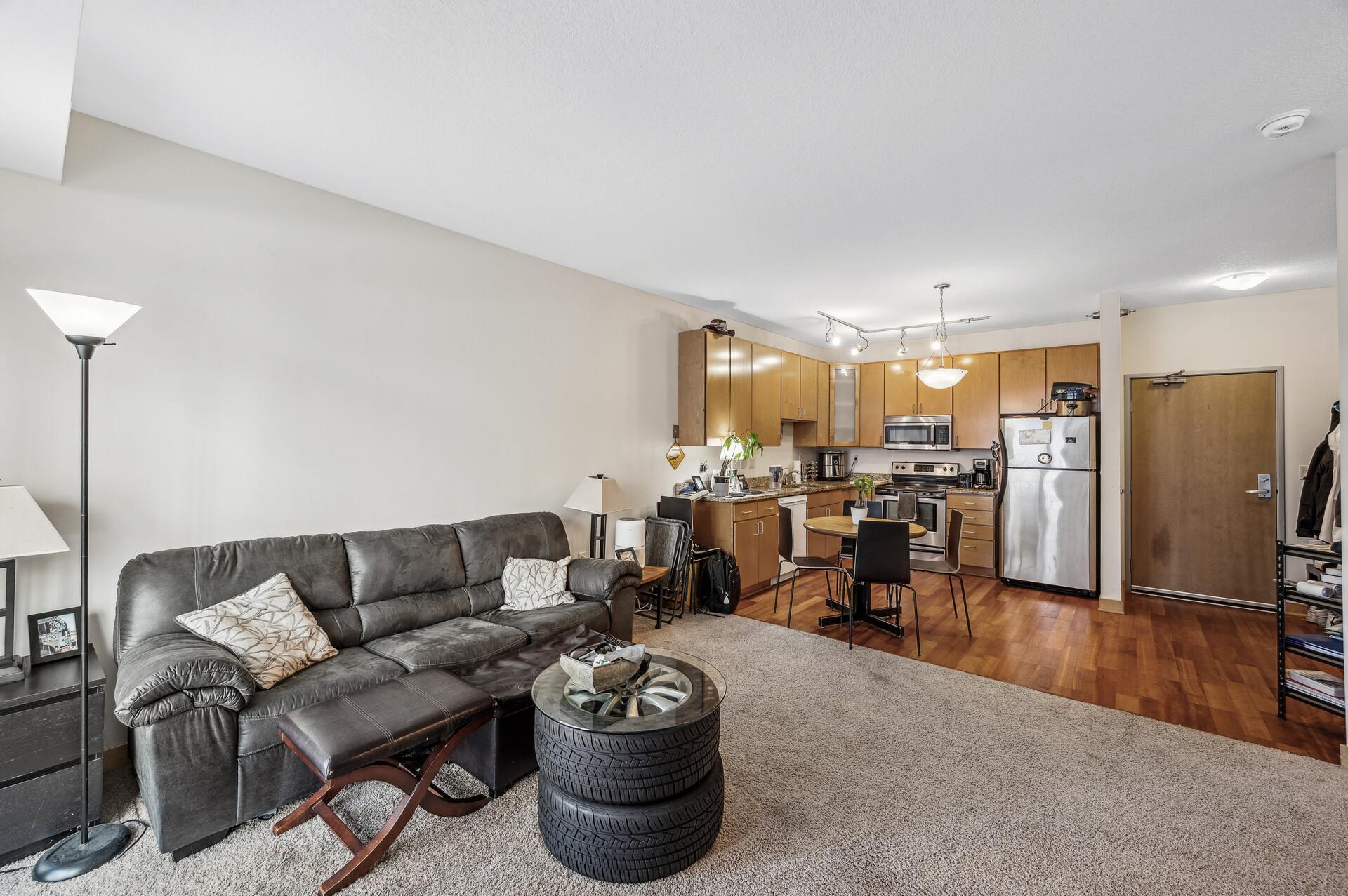 2600 University Avenue SE 106