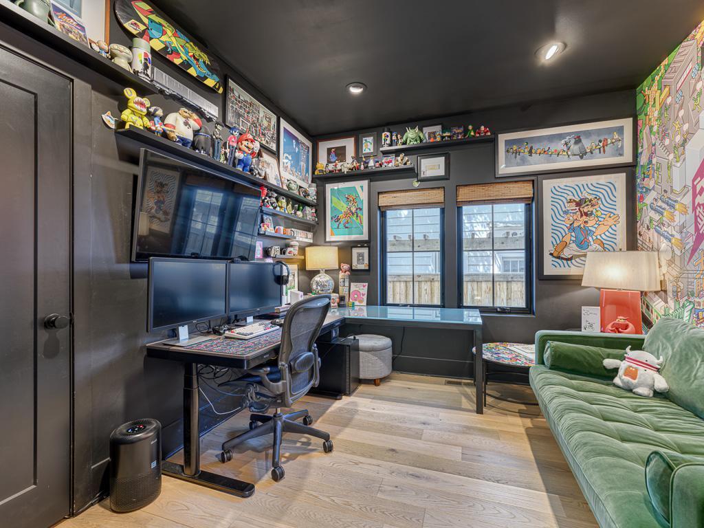 Saint Paul, Minnesota, 55116, United States, 4 Bedrooms Bedrooms, ,4 BathroomsBathrooms,Residential,Active,2052038