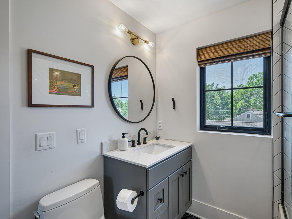 Saint Paul, Minnesota, 55116, United States, 4 Bedrooms Bedrooms, ,4 BathroomsBathrooms,Residential,Active,2052038
