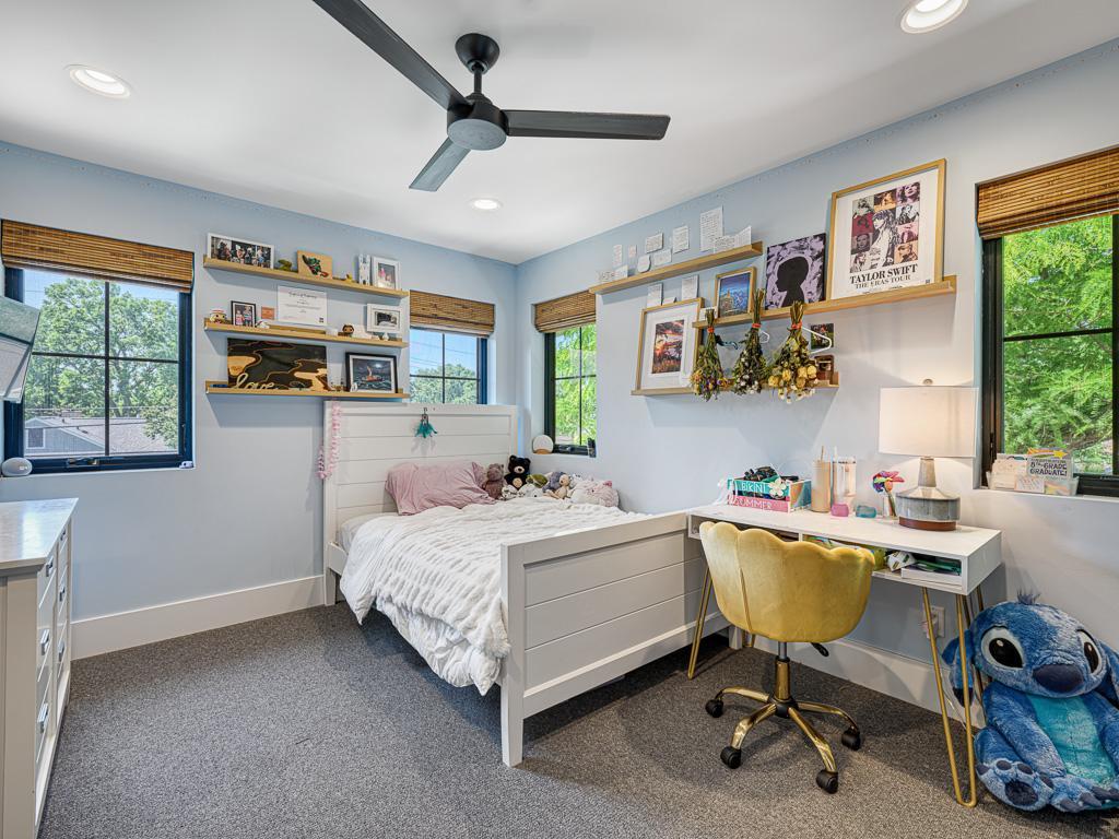 Saint Paul, Minnesota, 55116, United States, 4 Bedrooms Bedrooms, ,4 BathroomsBathrooms,Residential,Active,2052038