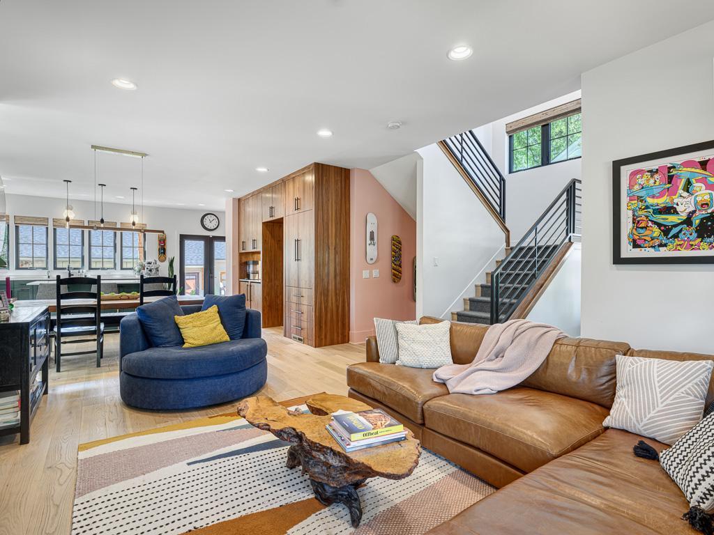 Saint Paul, Minnesota, 55116, United States, 4 Bedrooms Bedrooms, ,4 BathroomsBathrooms,Residential,Active,2052038