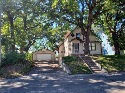 Photo of 703 N 1st Street, Montevideo, MN 56265 (MLS # 7010969)