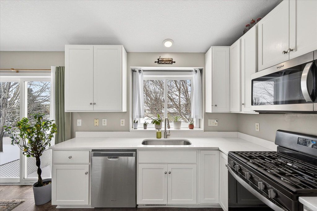 Photo of 604 14th Street, Farmington, MN 55024 (MLS # 7004110)