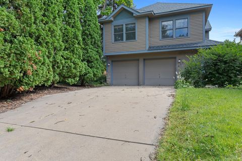 2321 Pillsbury Avenue S Minneapolis MN 55404