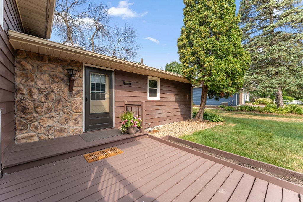Photo of 2930 Bay Street, Wayzata, MN 55391 (MLS # 7124440)
