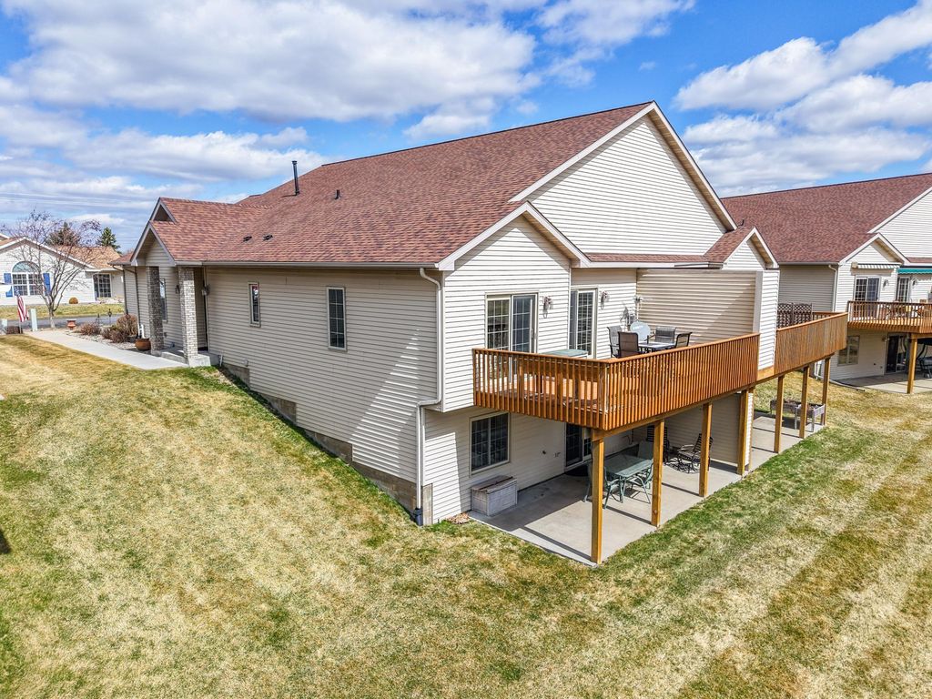 Photo of 2714 Century Ct NE Ct, Rochester, MN 55906 (MLS # 7046336)