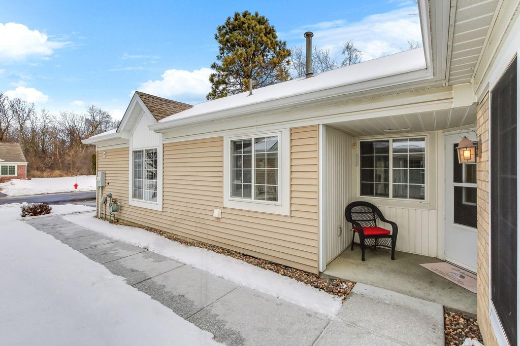 Photo of 10481 Bay View Lane, Woodbury, MN 55129 (MLS # 7024556)