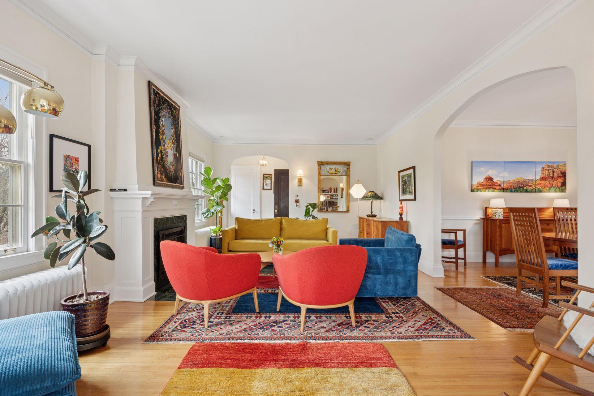 1917 Summit Avenue 2