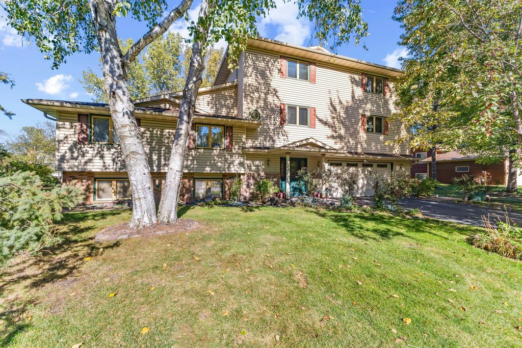 Photo of 7708 82nd Avenue N, Brooklyn Park, MN 55445 (MLS # 7042815)