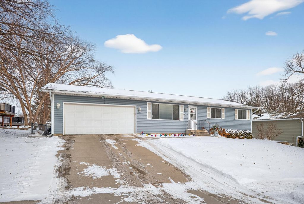 Photo of 615 Meadow Run Drive SW, Rochester, MN 55902 (MLS # 7010543)