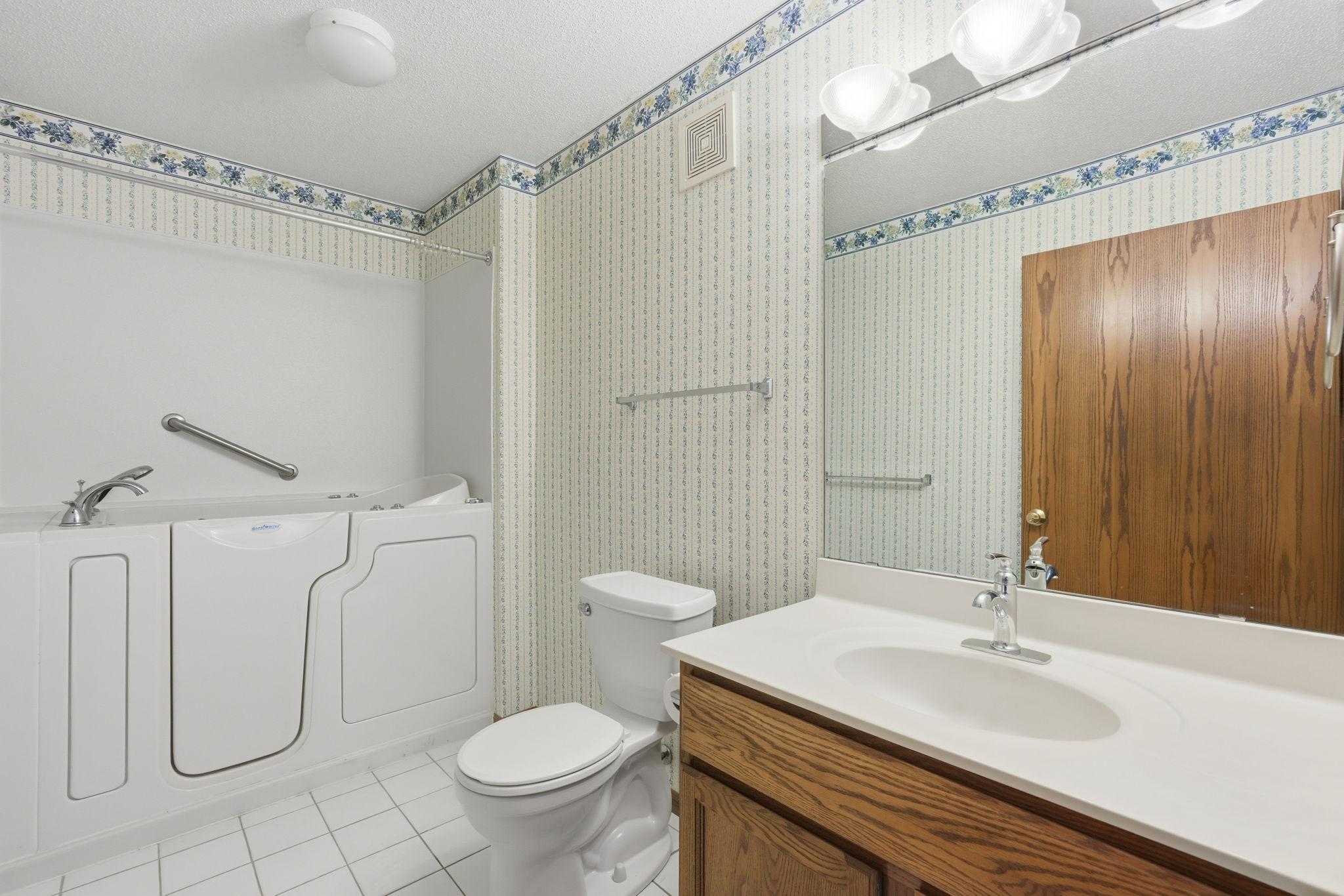 762 Lake Ridge Drive