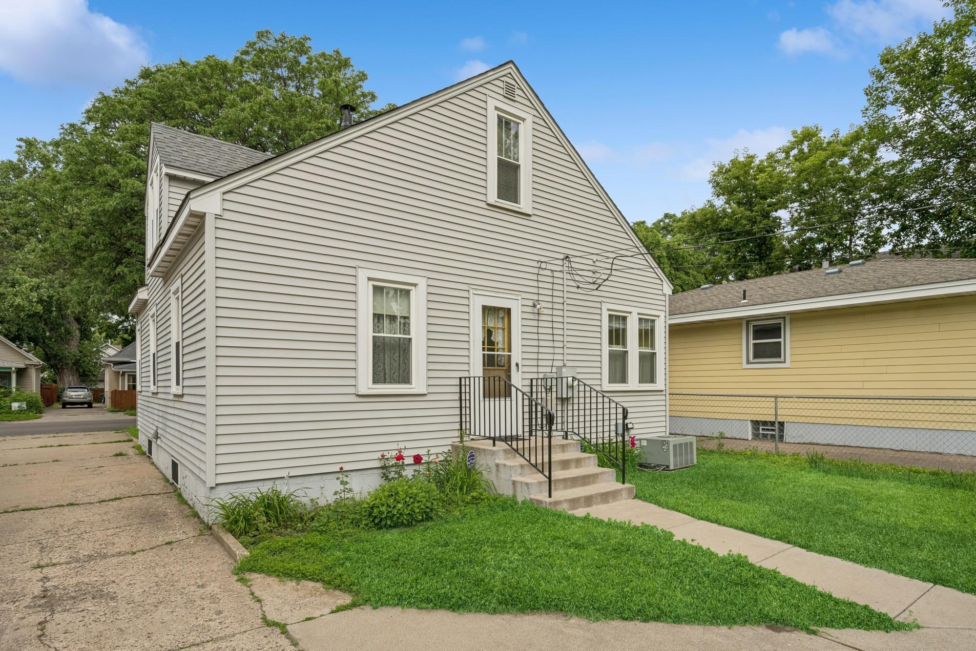 431 Pierce Street NE