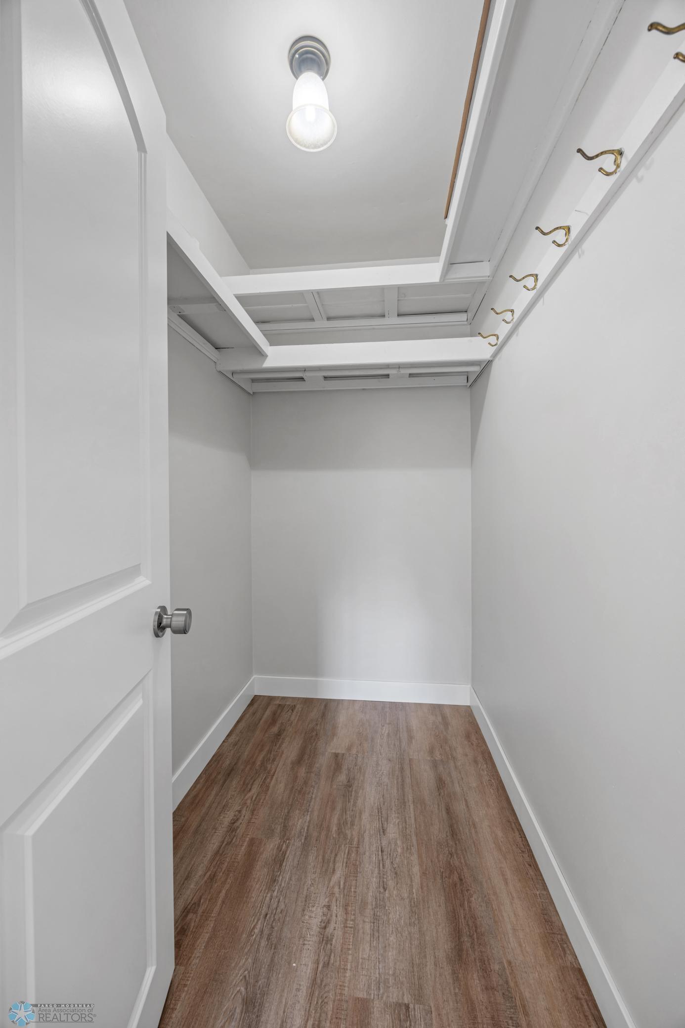 Ulen, Minnesota 56585, United States, 3 Bedrooms Bedrooms, ,2 BathroomsBathrooms,Residential,Active,257265