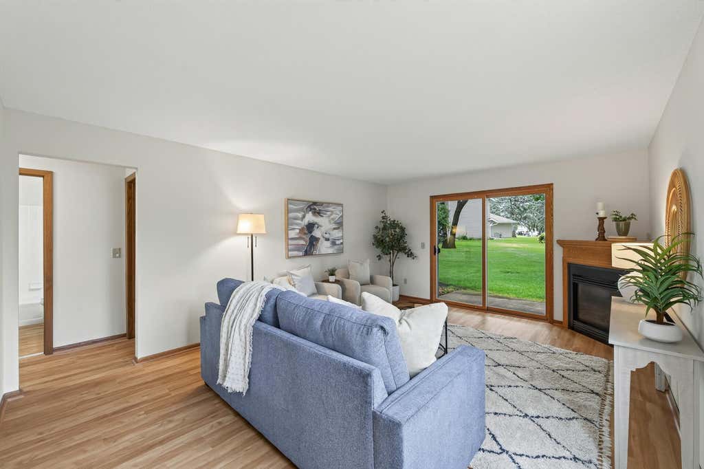 Photo of 422 95th Lane NE, Blaine, MN 55434 (MLS # 7113944)