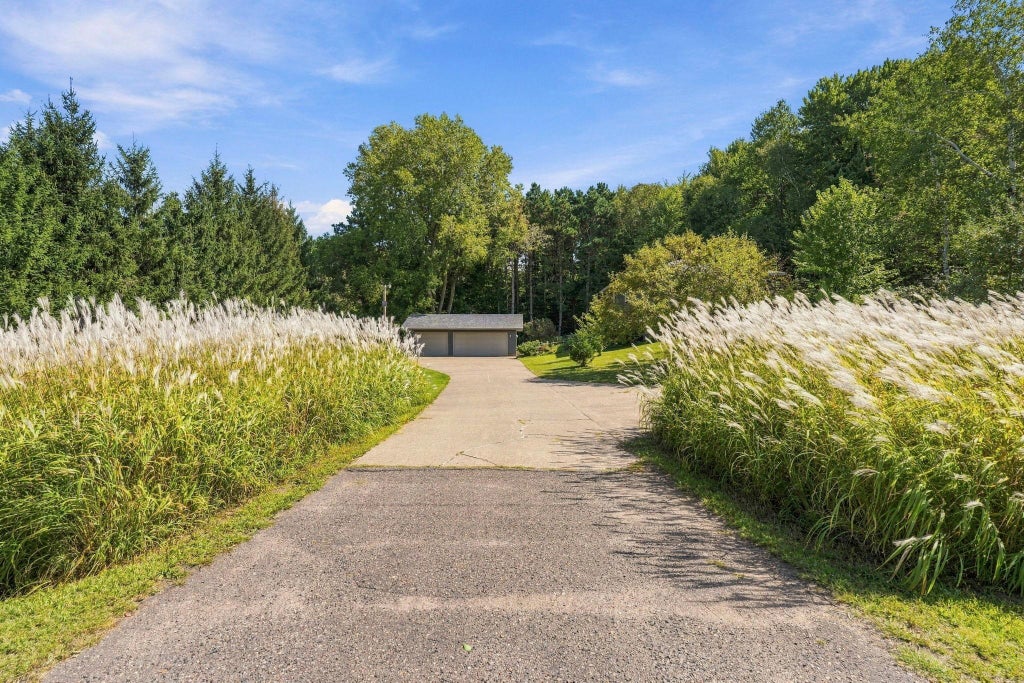 Photo of 127 Ponderosa Road, River Falls, WI 54022 (MLS # 7137099)