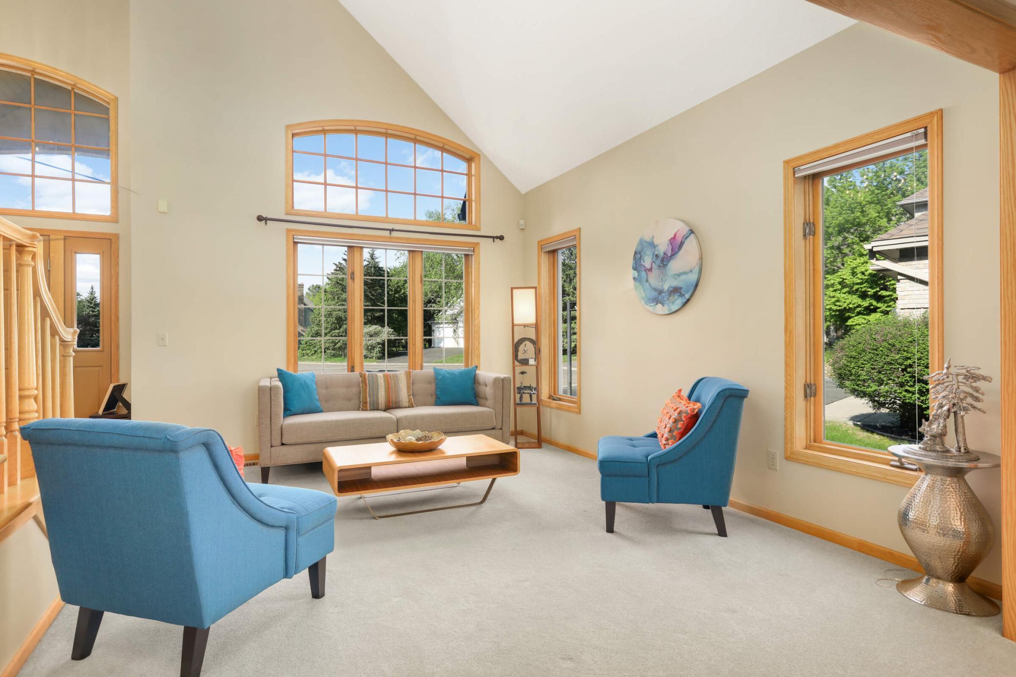 5732 Pond Court