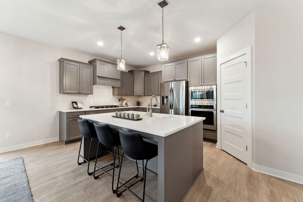 Photo of 11764 35th Street St N, Lake Elmo, MN 55042 (MLS # 7012301)