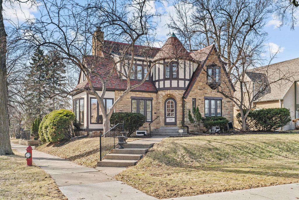 Photo of 2220 Saint Anthony Parkway, Minneapolis, MN 55418 (MLS # 7033225)