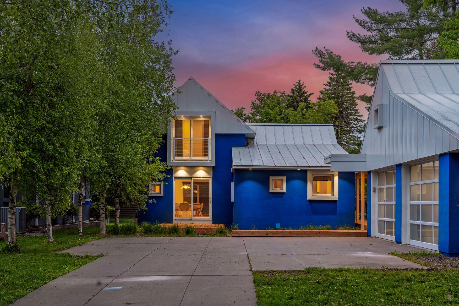 303 W 77th Street