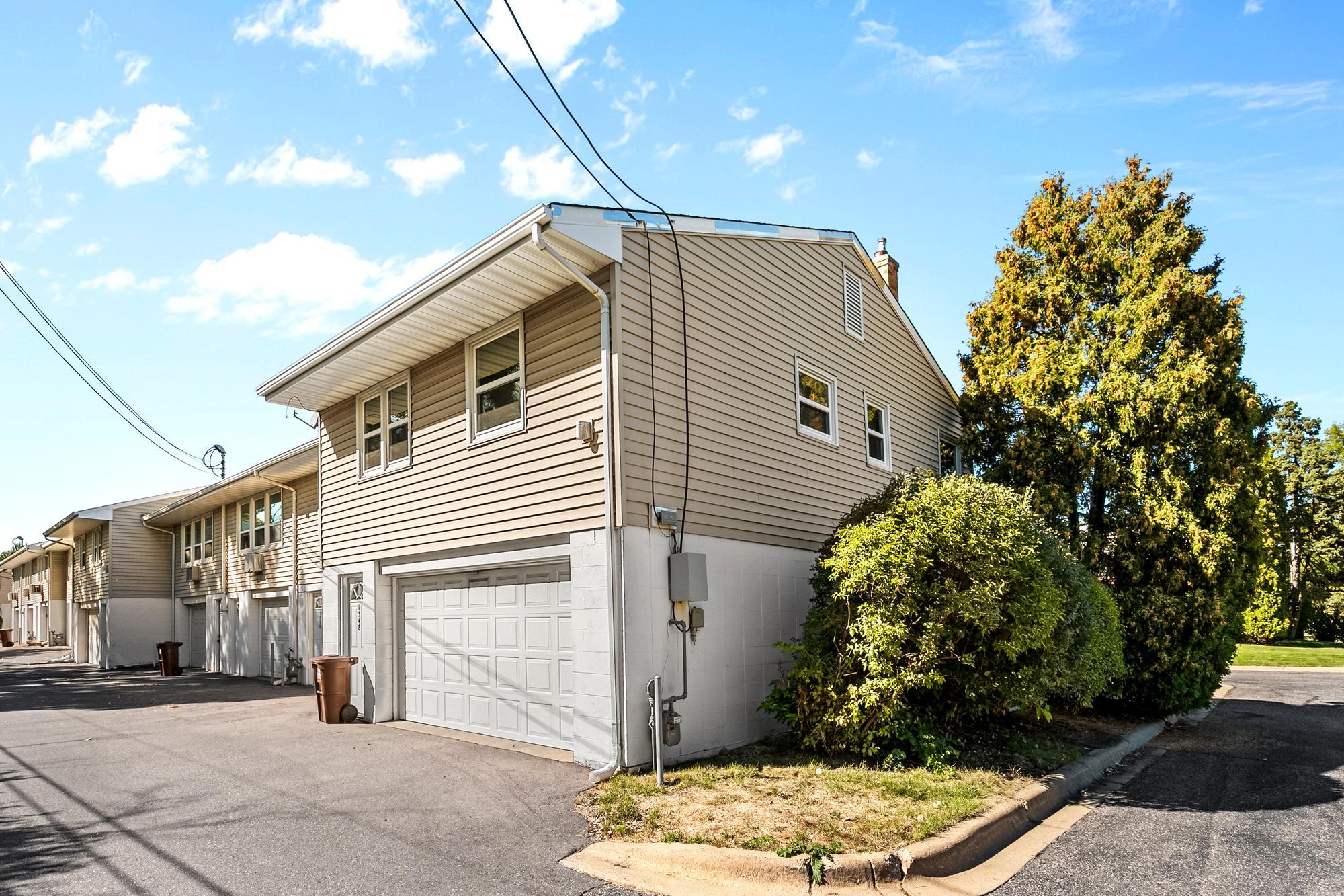 1348 Colonial Drive