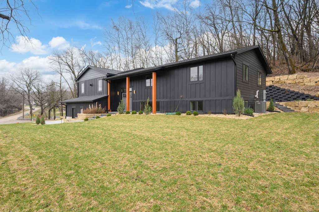 Photo of 1810 Mayowood Road SW, Rochester, MN 55902 (MLS # 7013676)