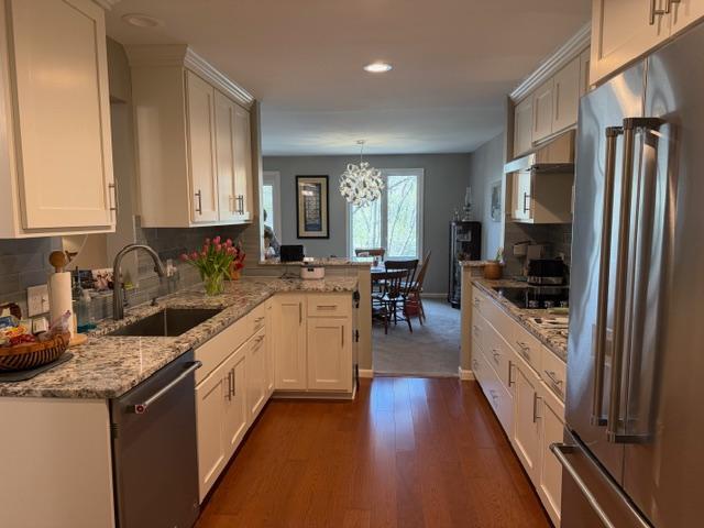 5601 Dewey Hill Road 220
