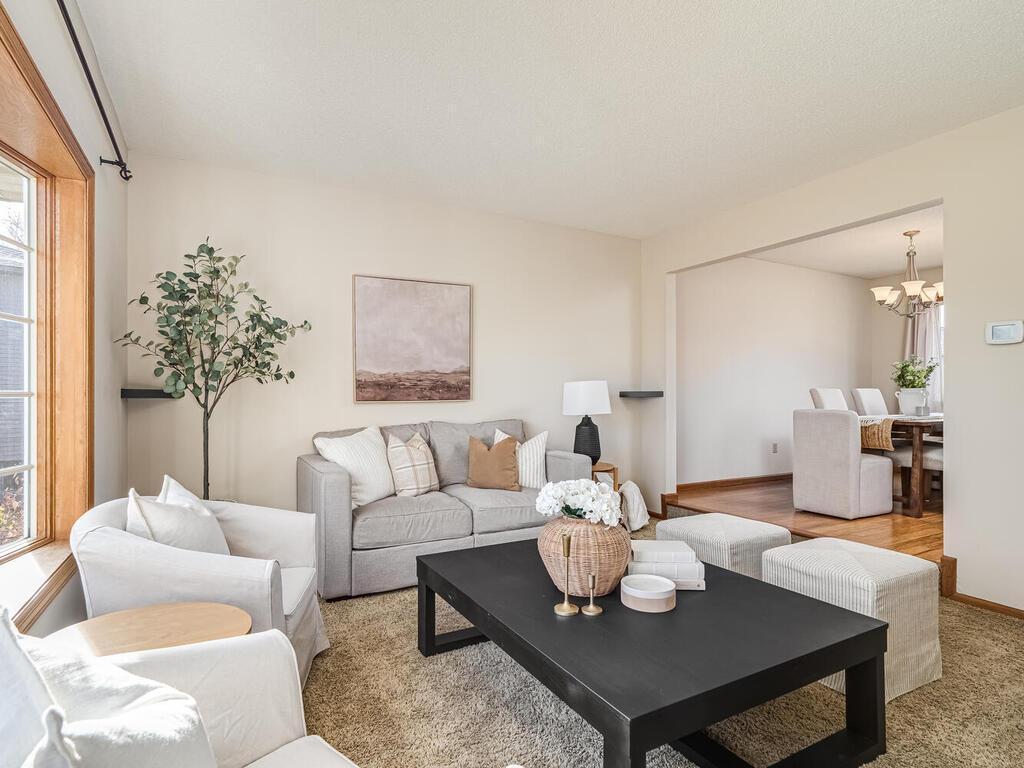 4885 Deerwood Lane N