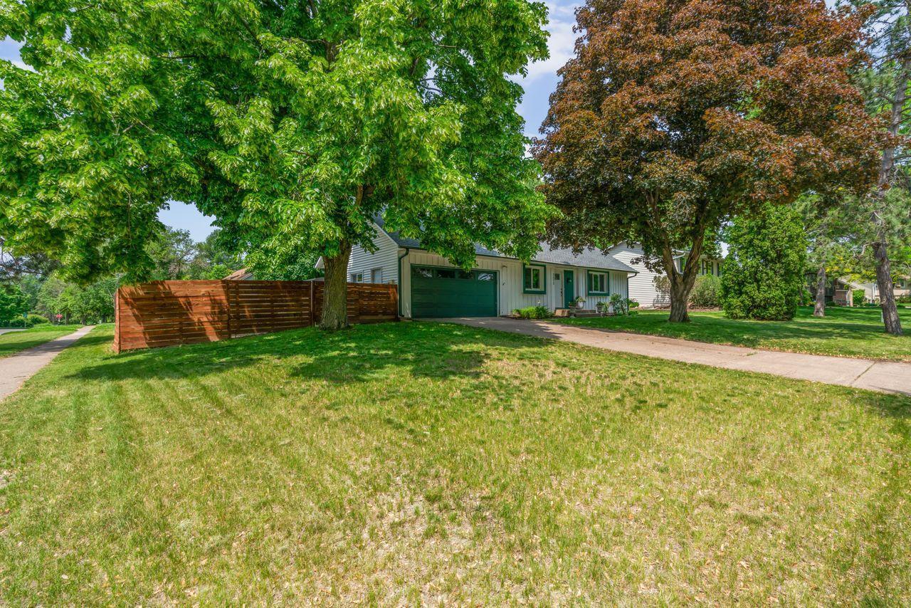 2672 Fairlawn Drive