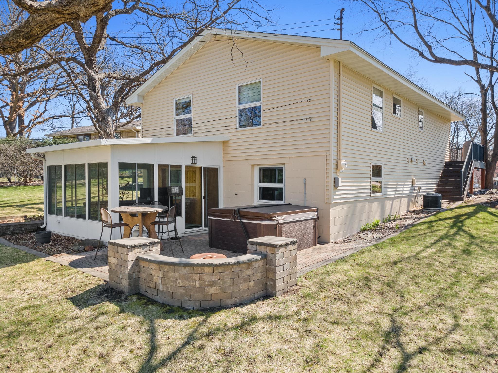 7132 Coachwood Circle