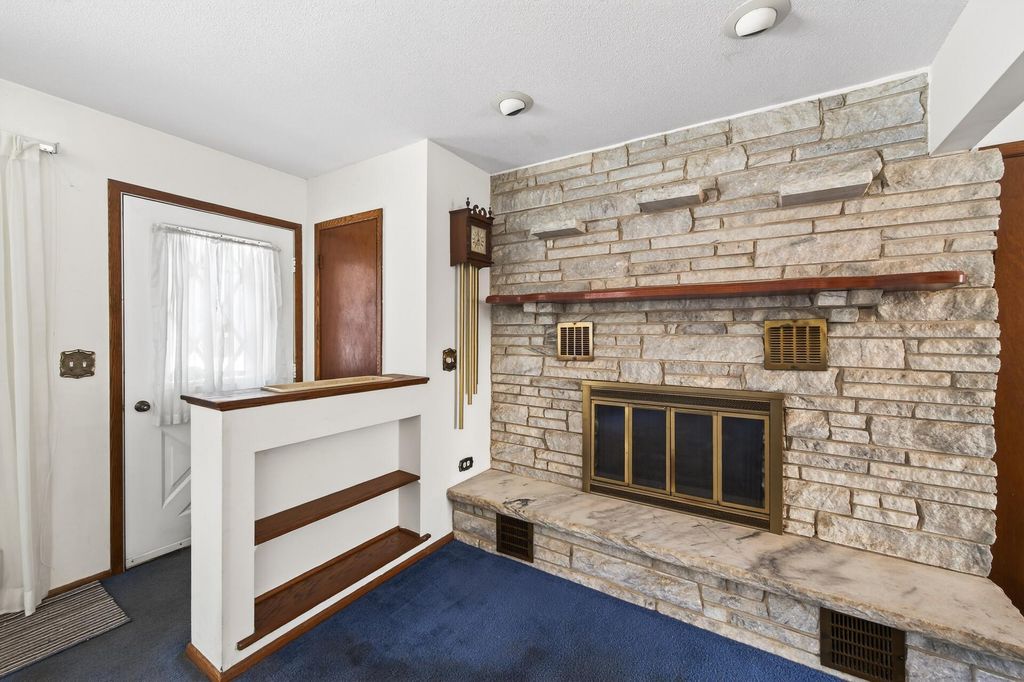 Photo of 6809 64th Avenue N, Brooklyn Park, MN 55428 (MLS # 6803174)