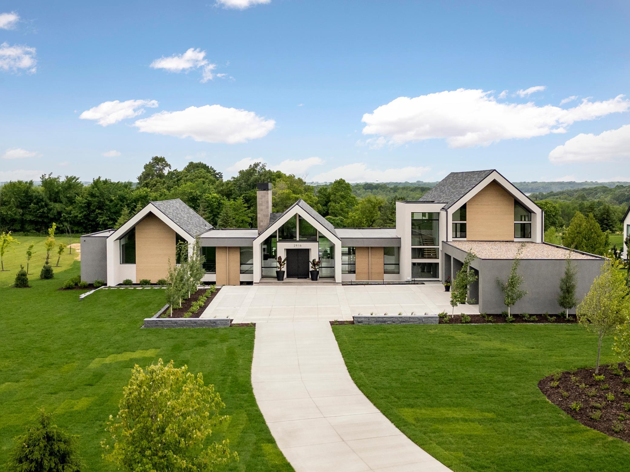 2916 Deer Hill Road