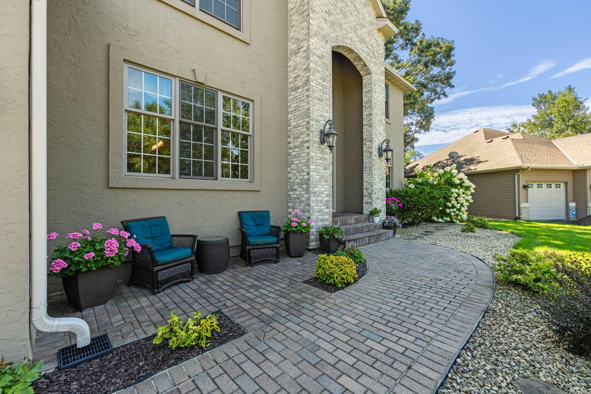 2226 Flora Court