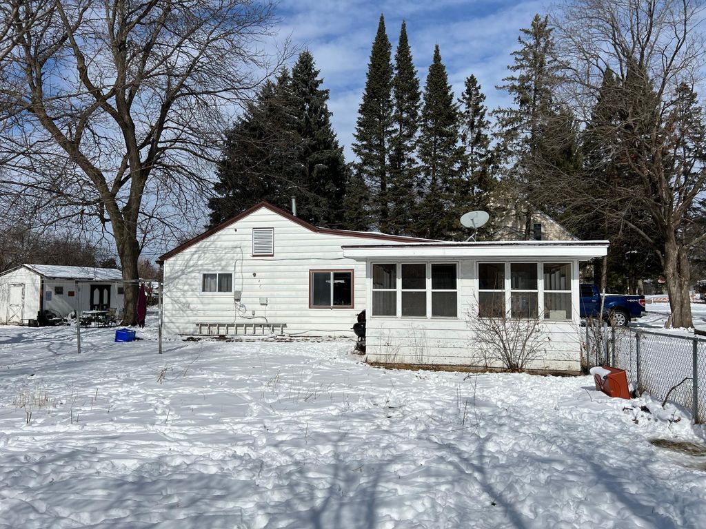 Photo of 1215 Ashland Avenue, Saint Paul Park, MN 55071 (MLS # 7028072)