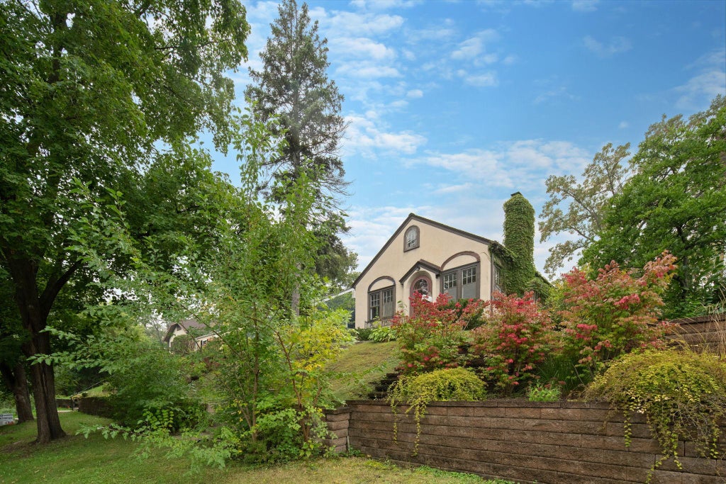 Photo of 3152 Webster Avenue S, Saint Louis Park, MN 55416 (MLS # 7123700)