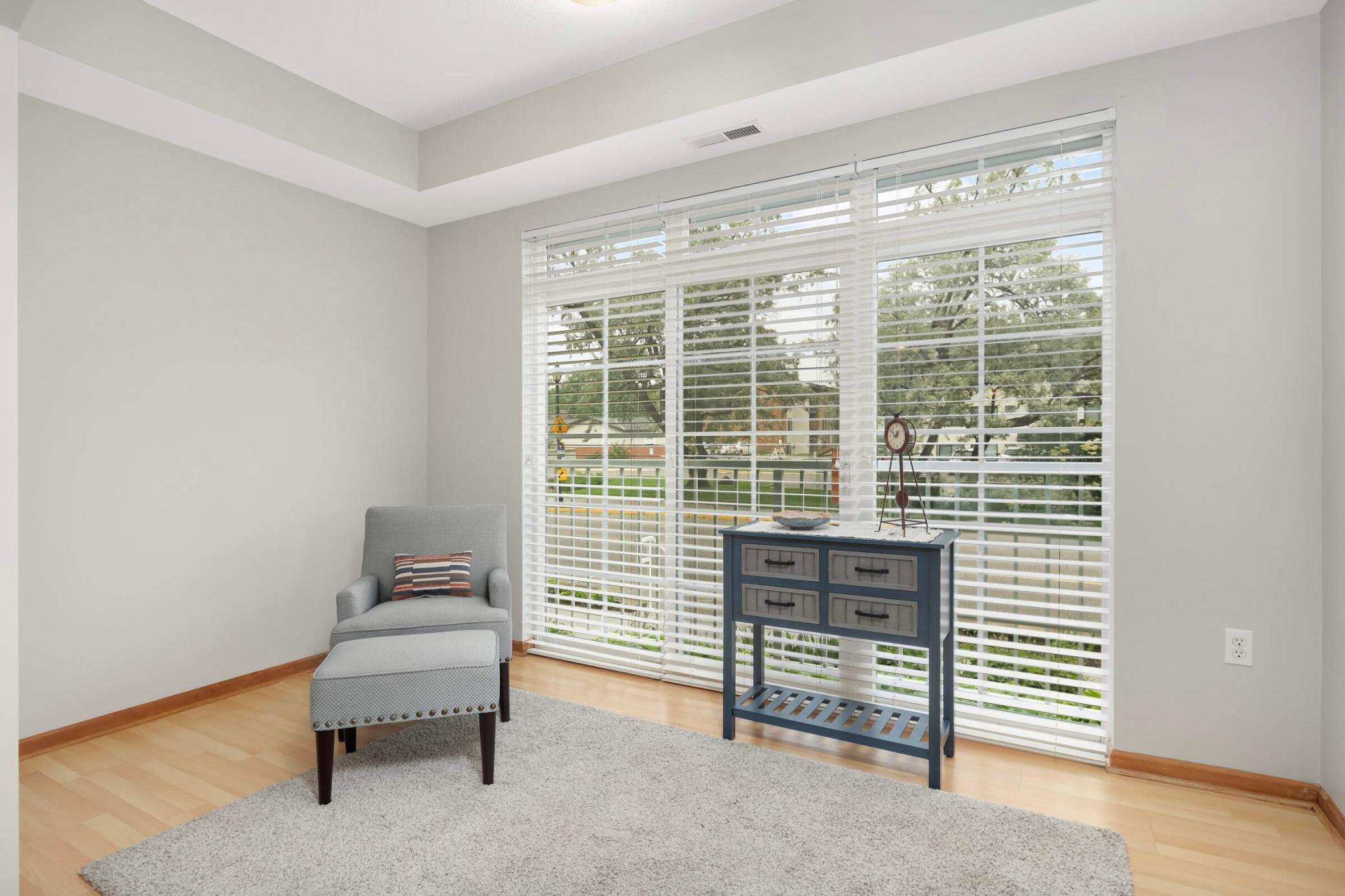 2405 39th Avenue NE 101