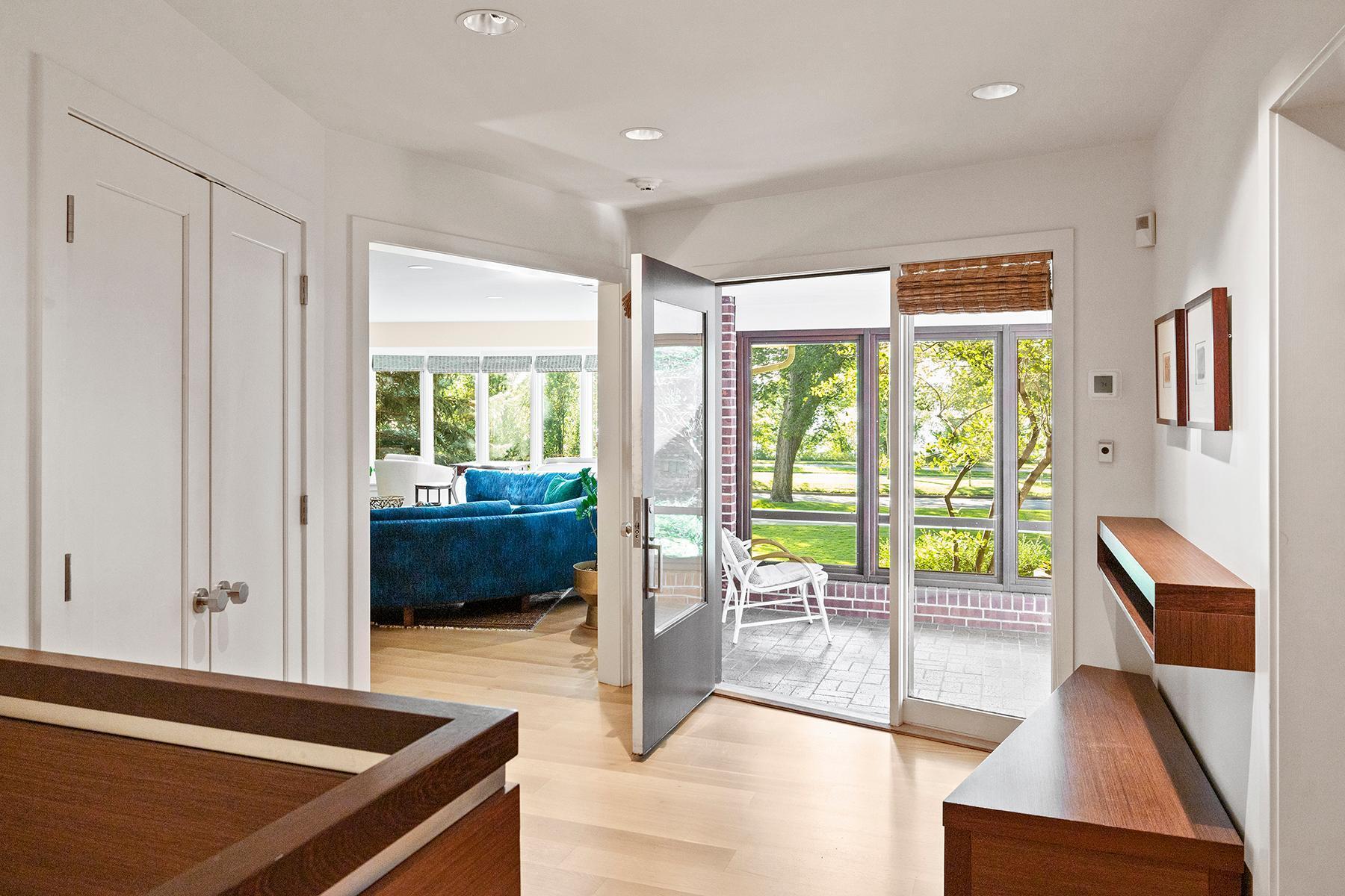 4721 E Lake Harriet Parkway