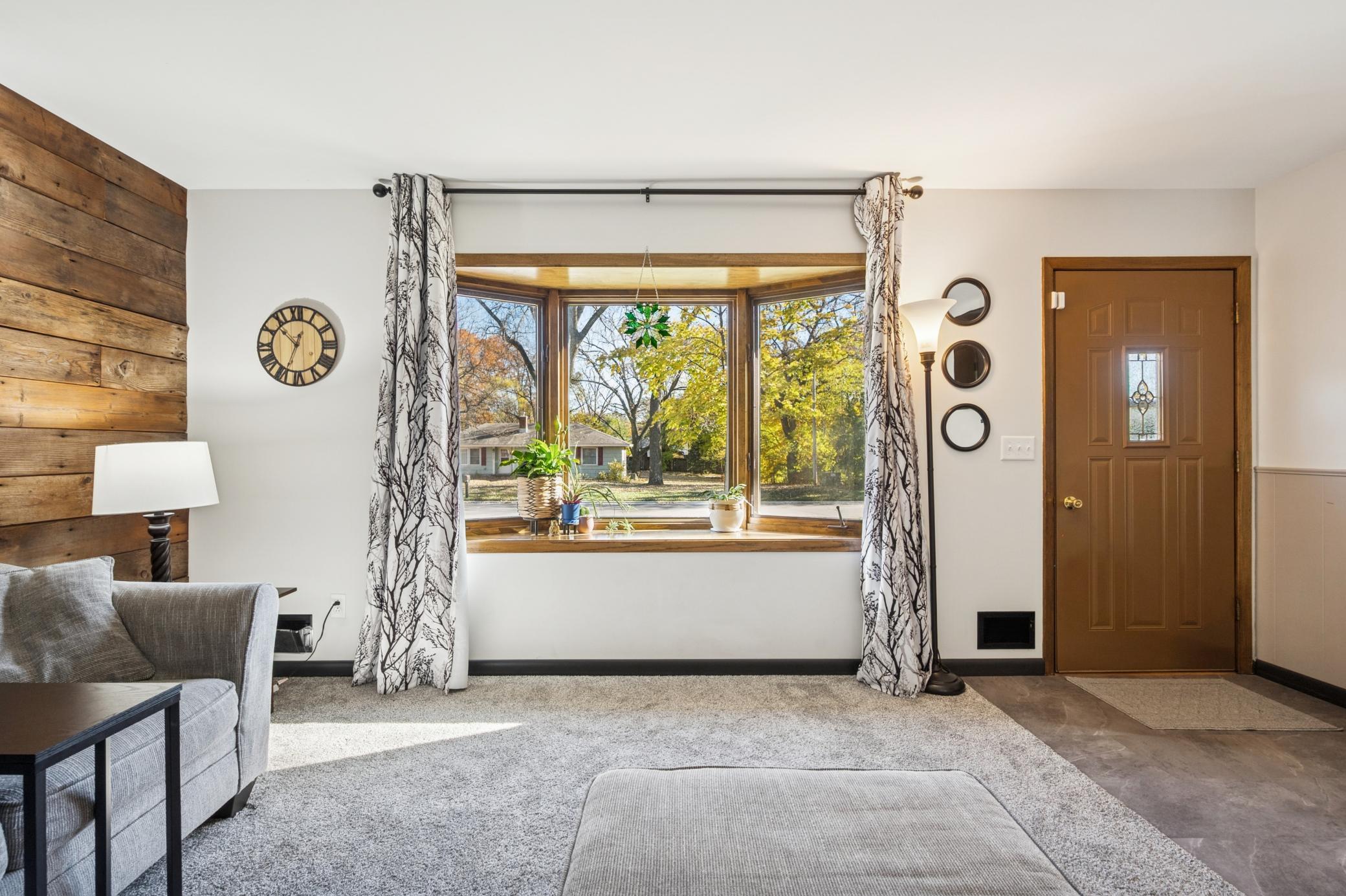 8722 Jackson Street NE