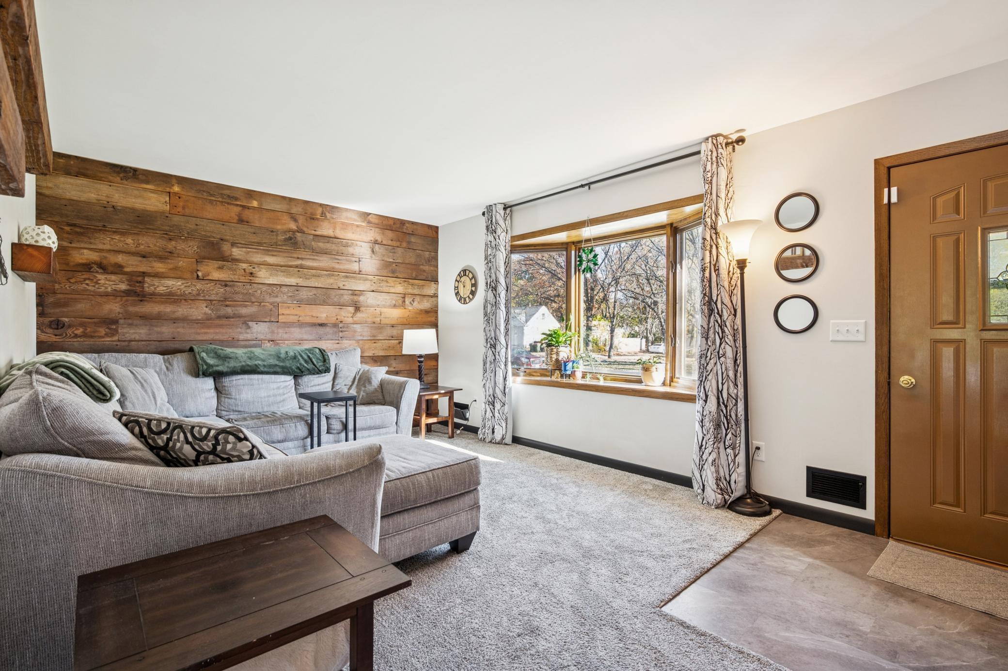 8722 Jackson Street NE