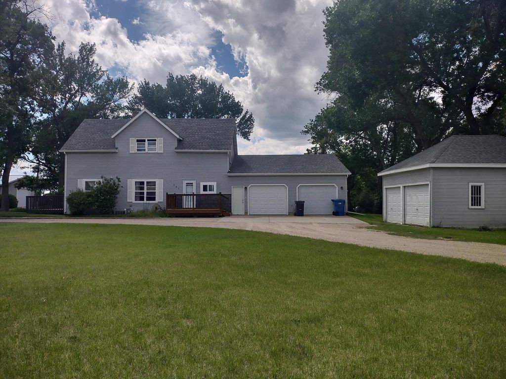 Photo of 301 2nd Avenue SW, Barnesville, MN 56514 (MLS # 7090132)