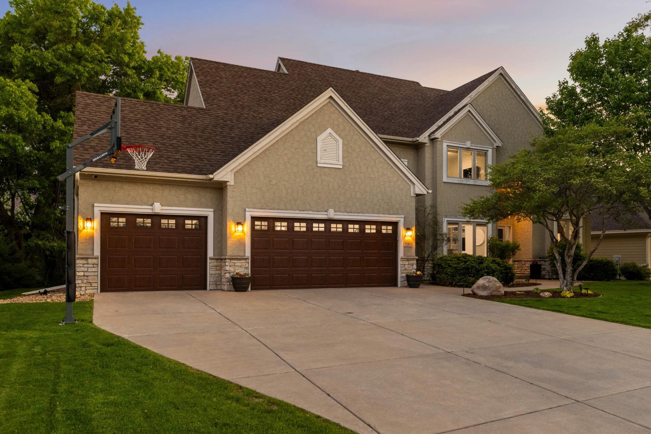 3583 Woodland Trail