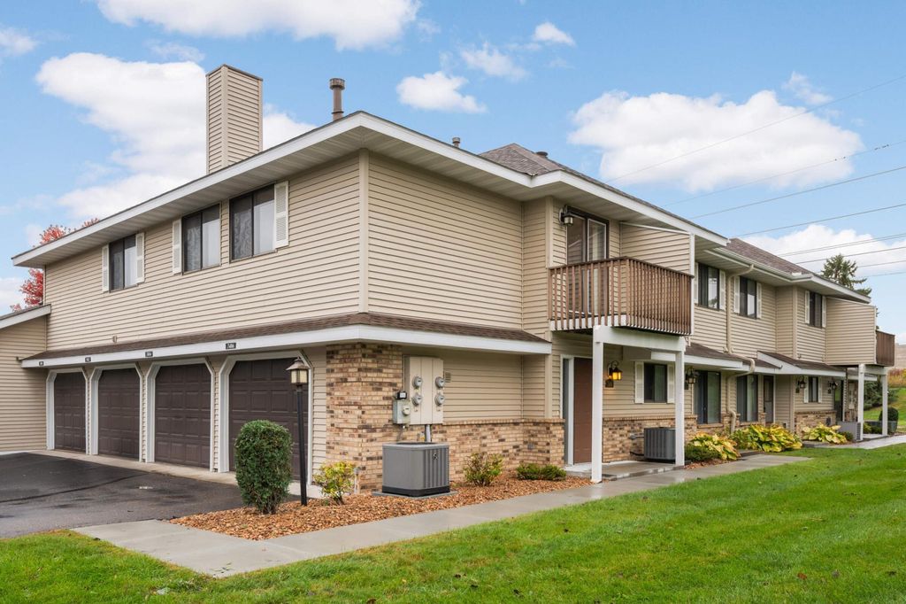 Photo of 7486 Vinewood Court, Maple Grove, MN 55311 (MLS # 6823674)