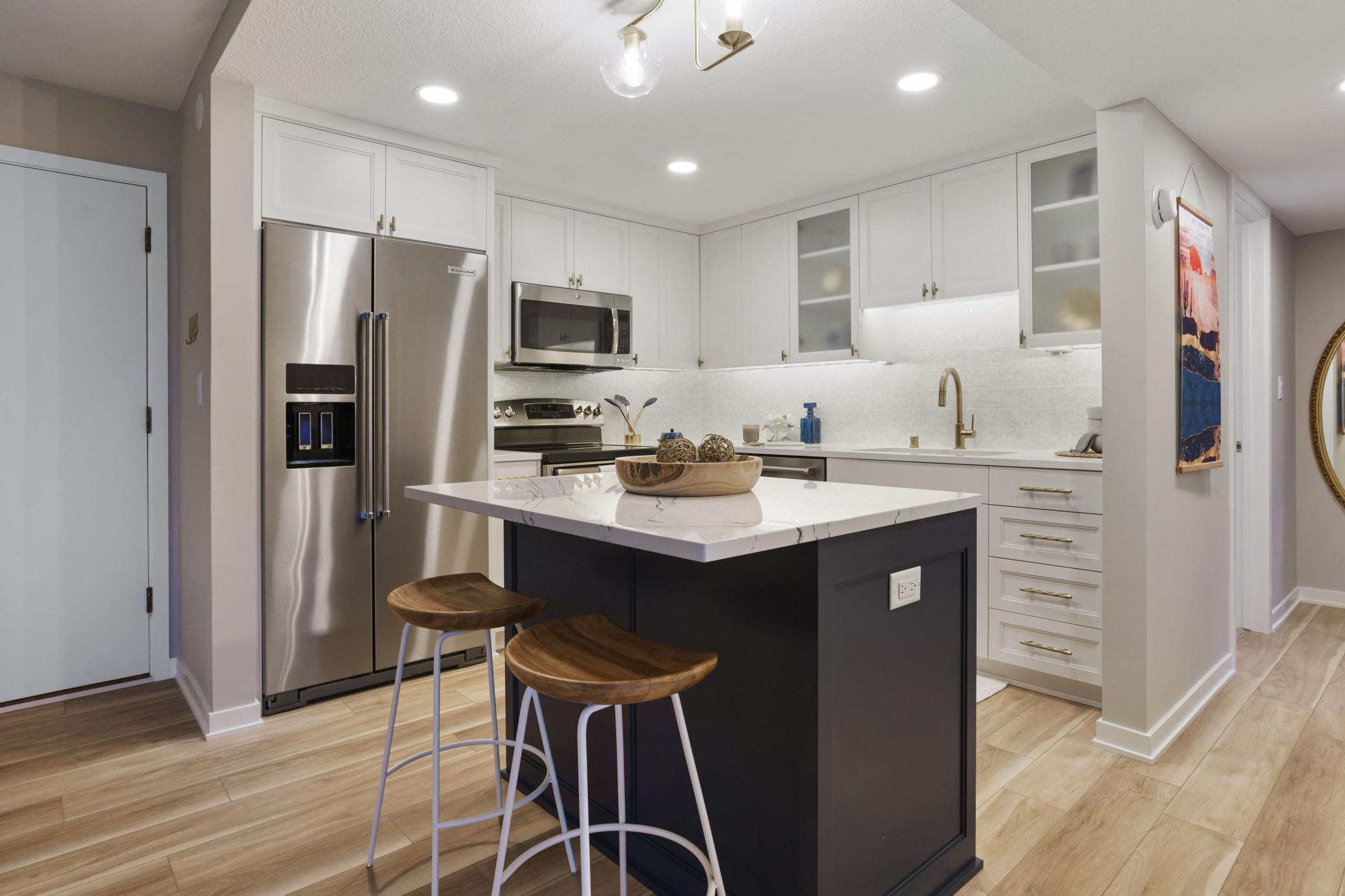 4075 W 51st Street 302