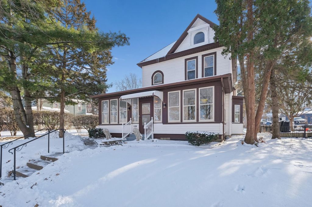 Photo of 120 4th Avenue E, Shakopee, MN 55379 (MLS # 7038467)