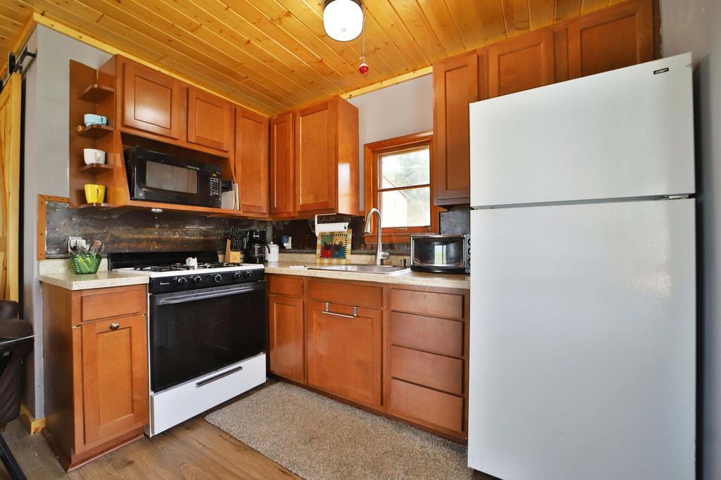 Photo of 1088 W Big Portage Lake Drive NW, Backus, MN 56435 (MLS # 6757896)