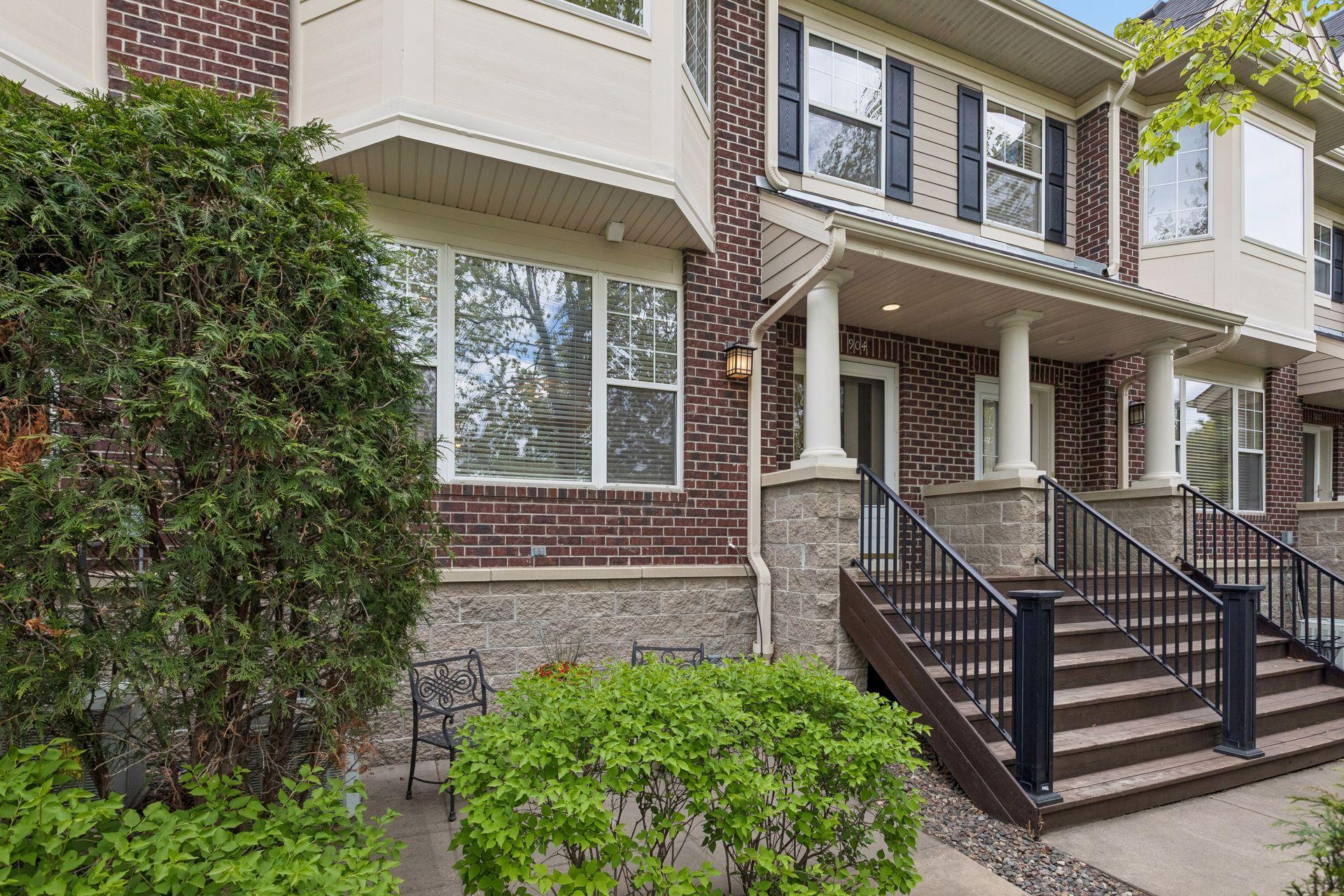 6090 16th Street W 904