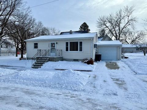 320 W 3rd Street Morton MN 56270