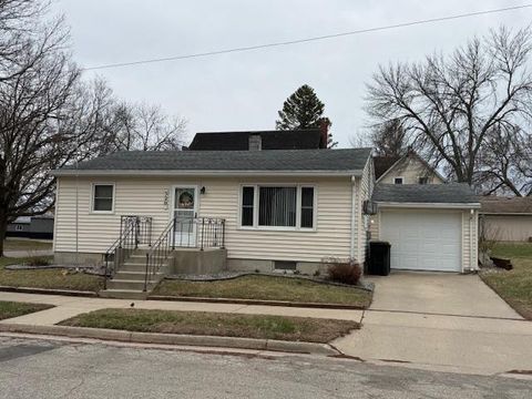 Photo of 320 W 3rd Street, Morton, MN 56270 (MLS # 6822881)